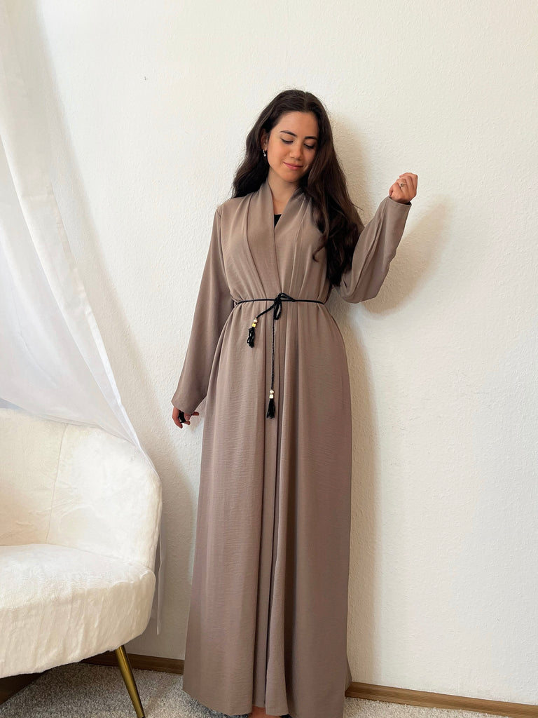 Abaya mit integriertem Kimono und Gürtel